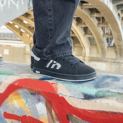 Etnies Callicut Skate Low-Top Shoe - men's shoes