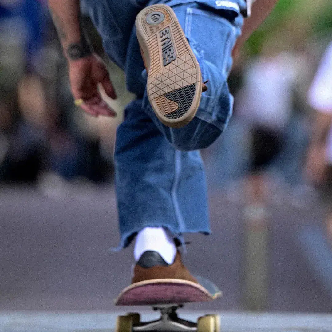 Etnies Scam Skate Low-Top Shoe - skateboarding