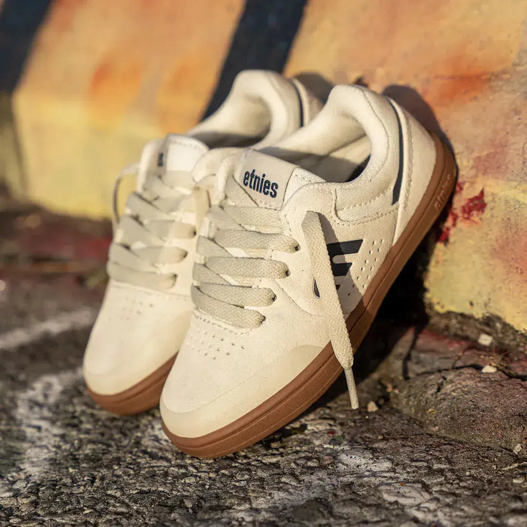 Etnies Marana Kids Skate Shoes for skateboarding