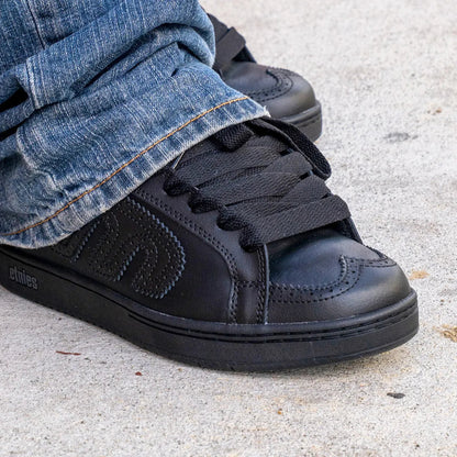 Etnies Black Chunky Suede Skate Shoes – Kingpin