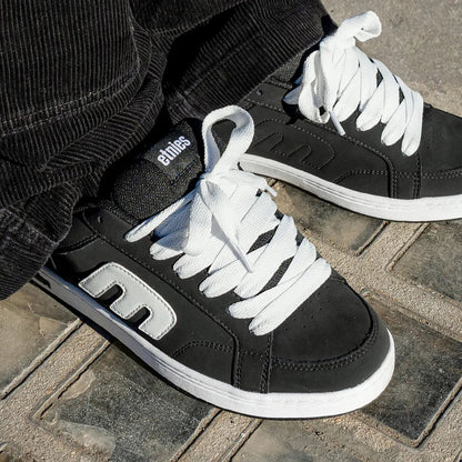 Etnies Black/White Chunky Skate Shoes Kingpin 2K