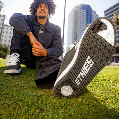 Etnies Black/White Chunky Skate Shoes Kingpin 2K