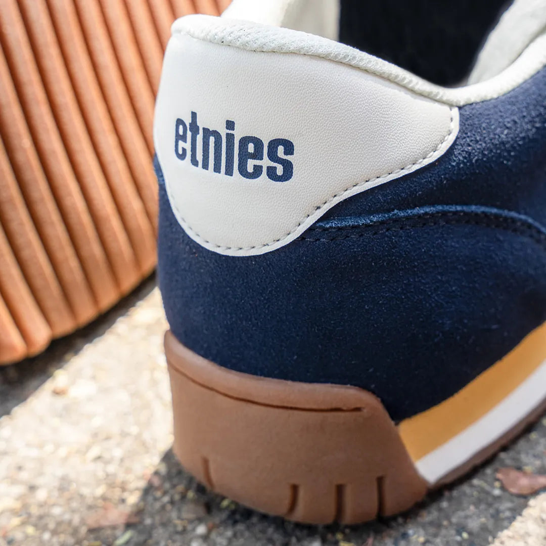 Etnies Navy Suede Low-Top Skate Shoes – Locut 2K