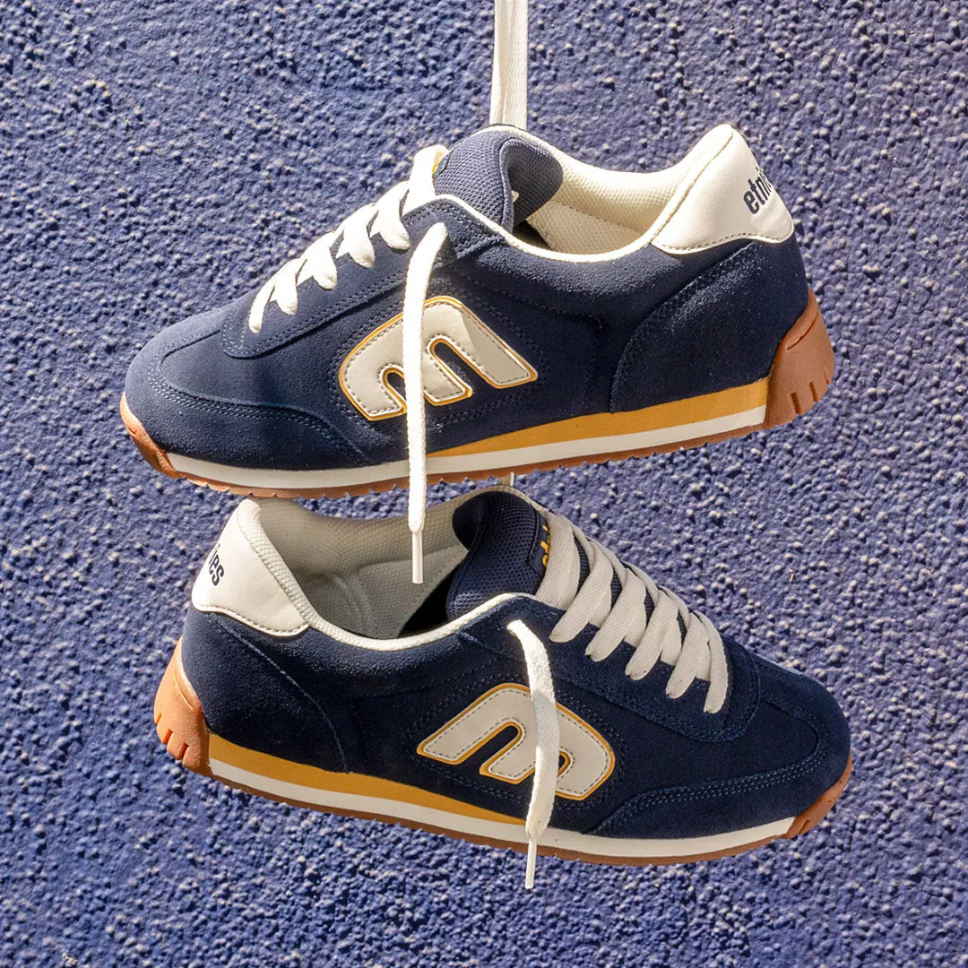 Etnies Navy Suede Low-Top Skate Shoes – Locut 2K