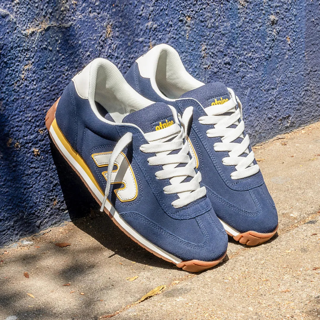 Etnies Navy Suede Low-Top Skate Shoes – Locut 2K