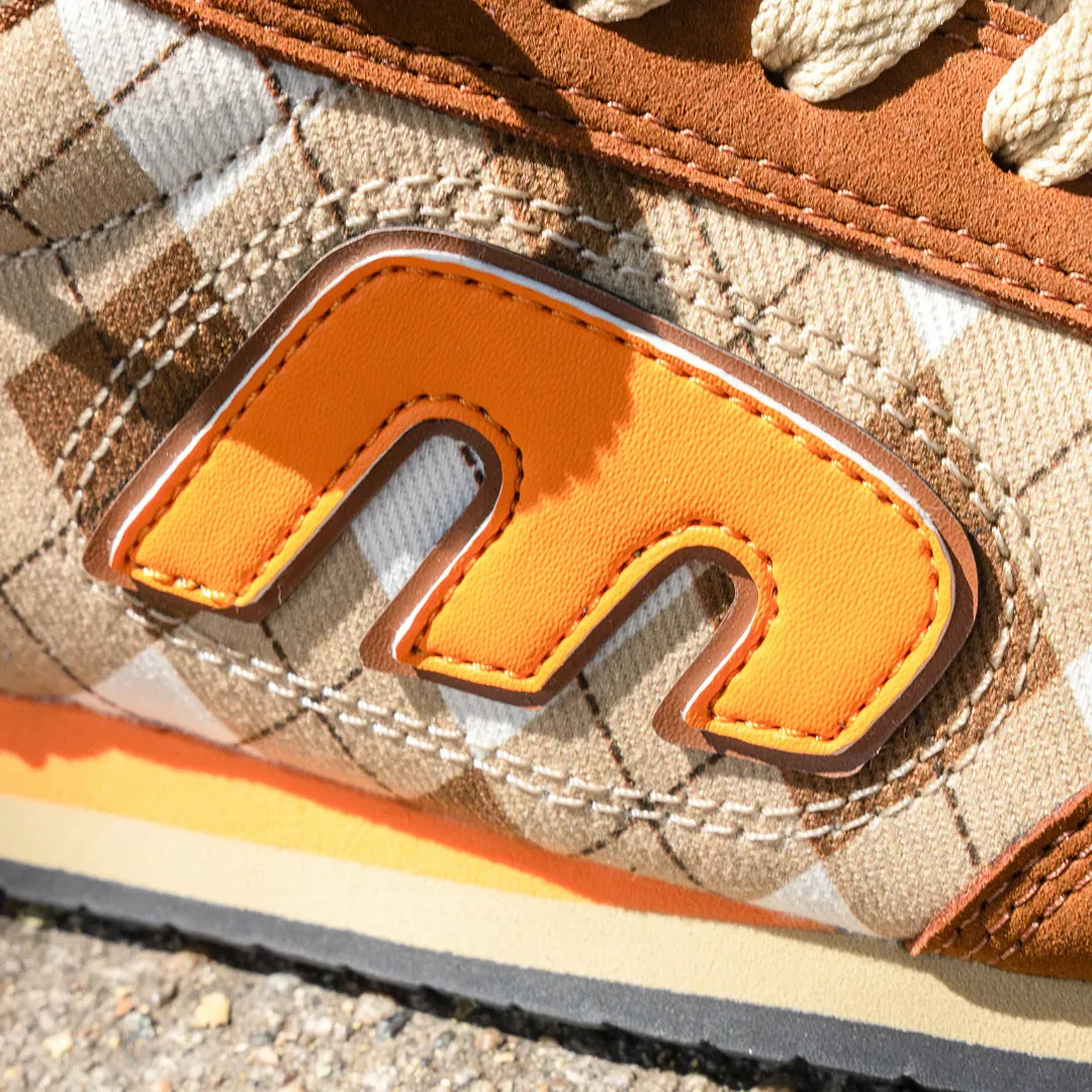 Etnies Brown Suede Low-Top Skate Shoes – Locut 2K