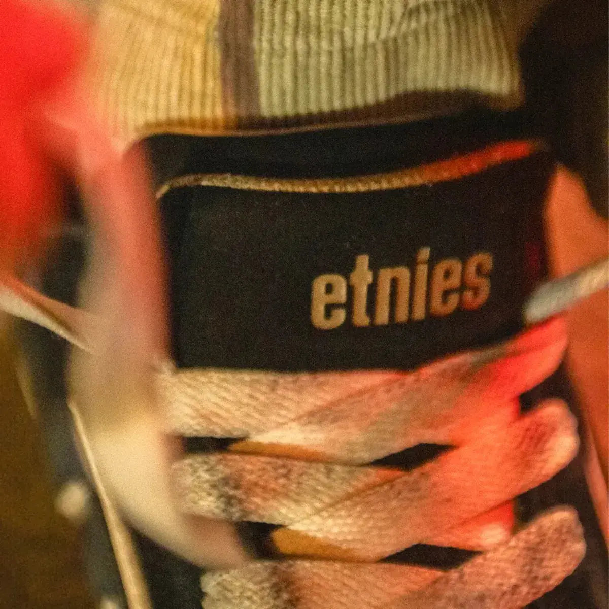 Etnies Locut Triple Tongue Skate Low-Top Shoe