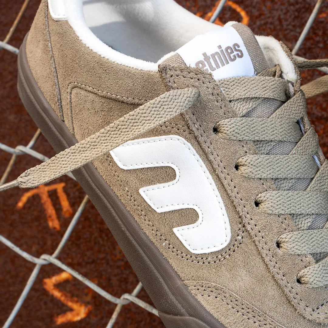 Etnies Warm Grey Skate Shoes – Locut Vulc