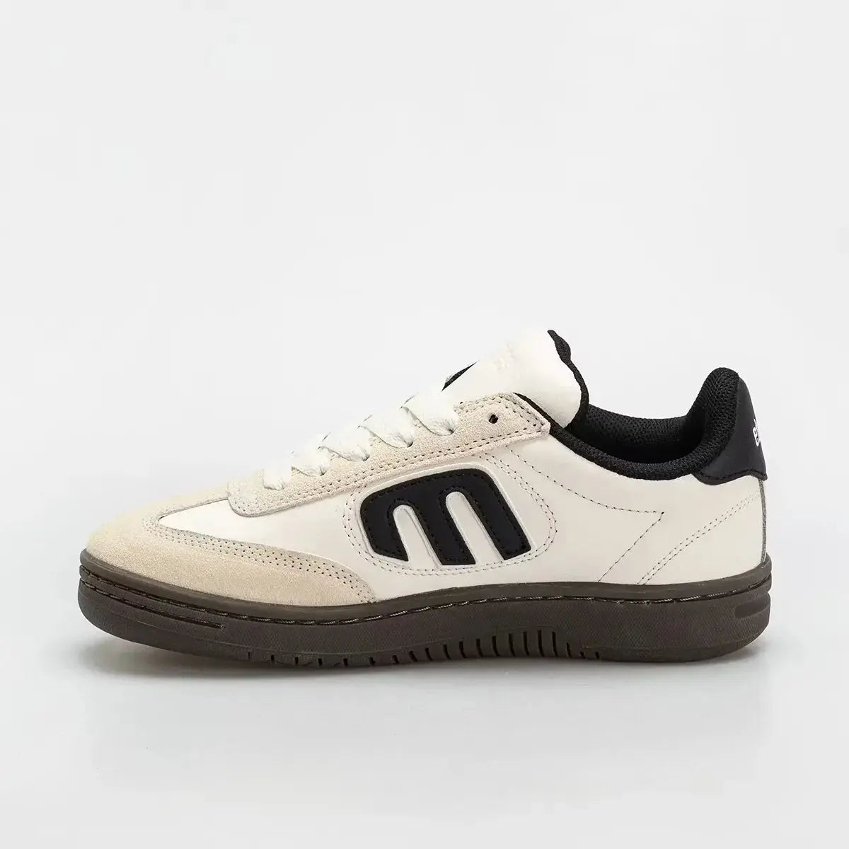 Etnies Locut Low - Top Skate Shoe White Black Gum