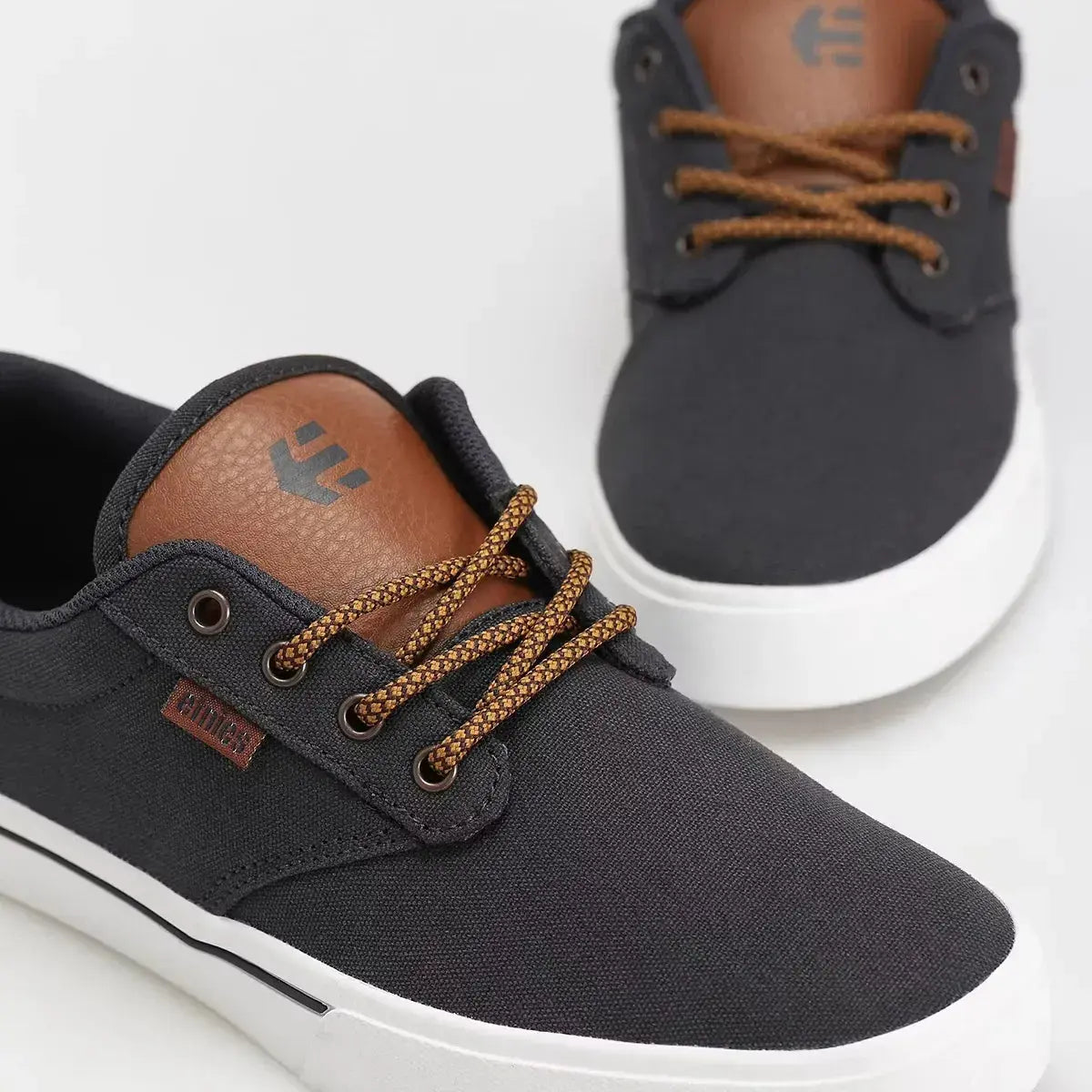 Etnies Jameson 2 Eco navy/tan/white - skate shoes