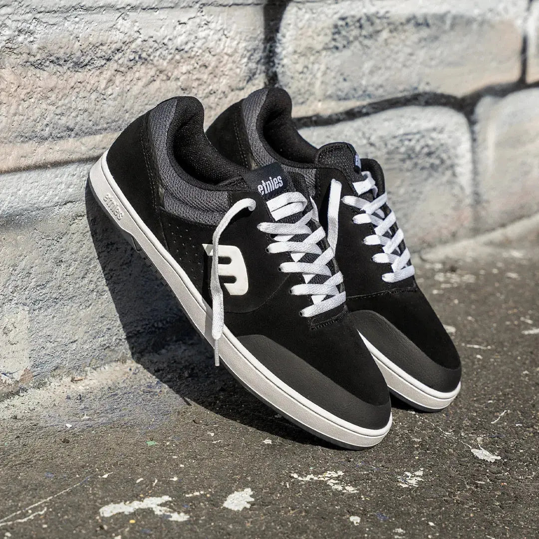 Etnies Marana OG Skate Low-Top Shoe - men's shoes