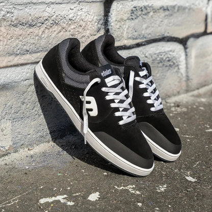Etnies Marana OG Skate Low-Top Shoe - men's shoes
