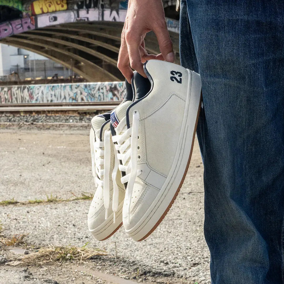 Etnies Sal 23 Skate Low-Top Shoe - skateboarding