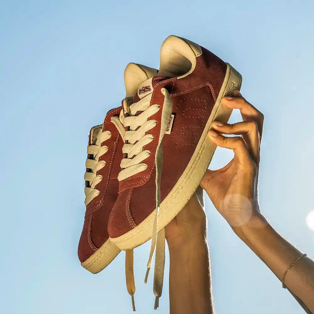 Etnies Scam Low-Top Skate Shoe Burgundy Tan
