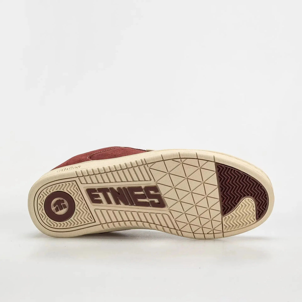 Etnies Scam Low-Top Skate Shoe Burgundy Tan