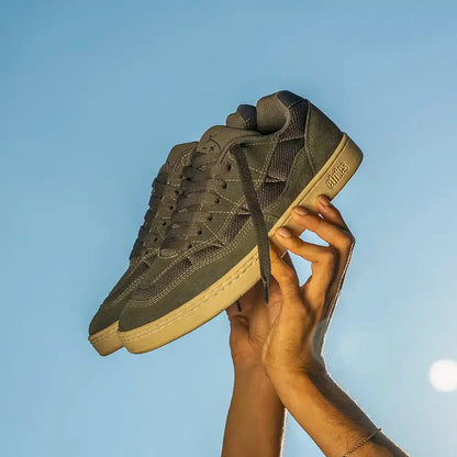 Etnies Snake Low - Top Skate Shoe Dark Grey